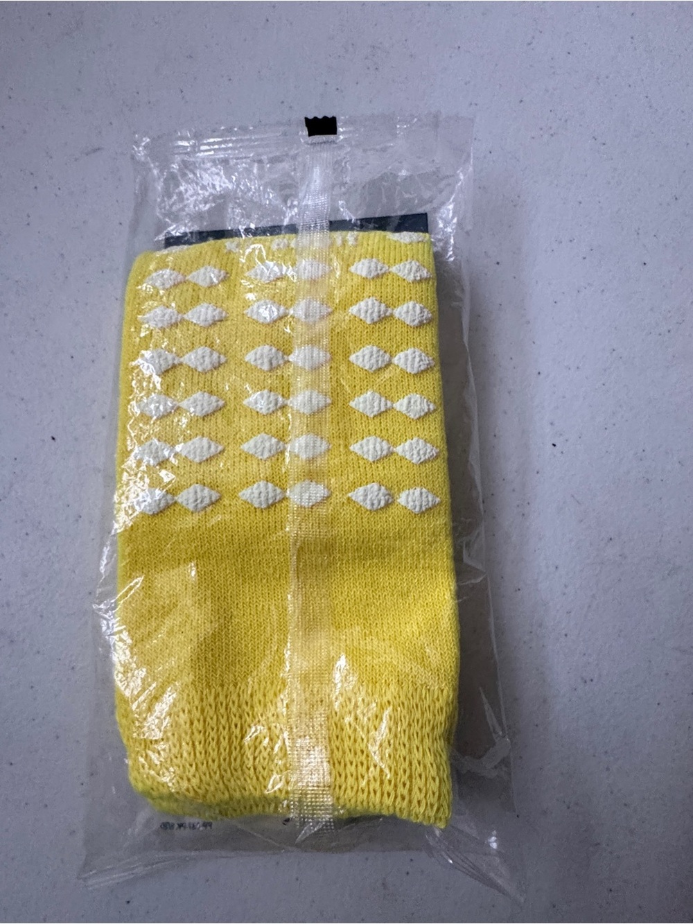 Pillow Paws Pediatric Size XL Adult Yellow Slipper Socks Footwear 100% Polyester